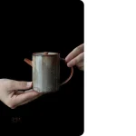 Théière ancienne en