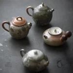 Théière japonaise en céramique délicate