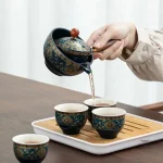 Théière japonaise rotative design élégant