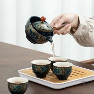 Théière japonaise rotative design élégant