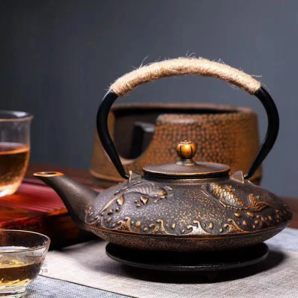 Théière traditionnelle japonaise pour amateurs de thé