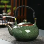 Théière artisanale japonaise idéale pour le thé
