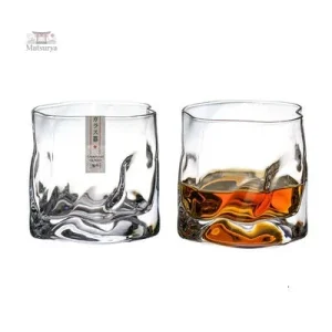 Verre à Whisky forme unique pour une expérience raffinée