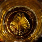 Verre Japonais avec motifs artistiques distinctifs