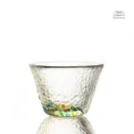 Verres colorés pour saké, élégance japonaise