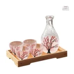 Vaisselle japonaise : verres à Saké avec design floral