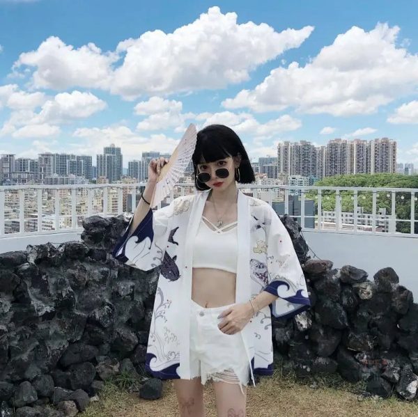 Veste femme en kimono avec design unique de grues