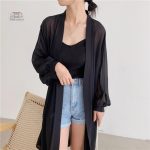 Kimono femme noir, accessoire de mode intemporel