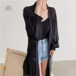 Veste kimono noire, confort et élégance réunis