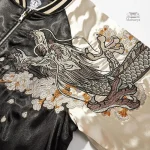 Veste Sukajan avec motifs traditionnels
