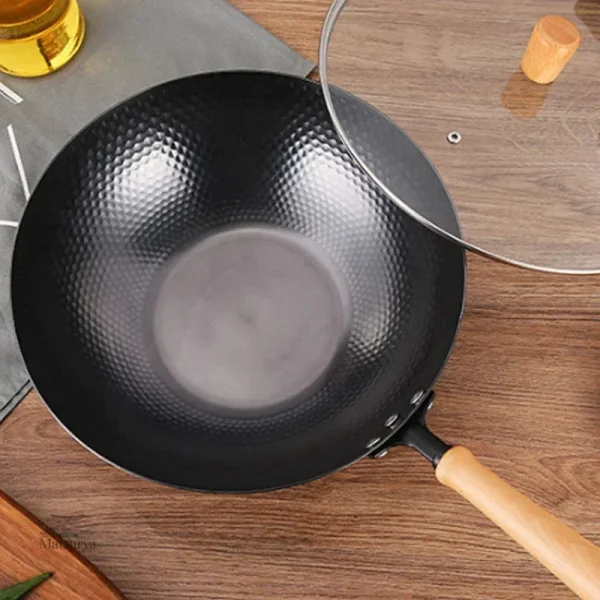 Wok en acier inoxydable pour une cuisson uniforme