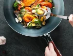 Wok Japonais à induction pour une cuisson authentique