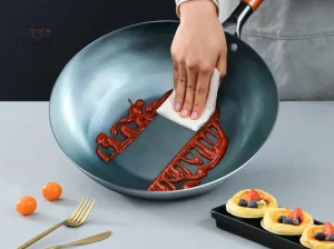 Ustensile de cuisine japonais adapté à l'induction