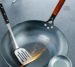 Wok en acier pour plats japonais sur induction